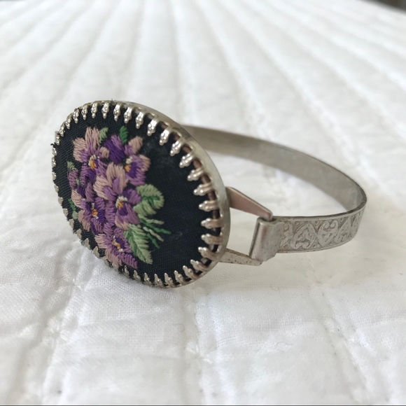 Vintage Jewelry - Vintage Embroidered Floral Bangle Bracelet